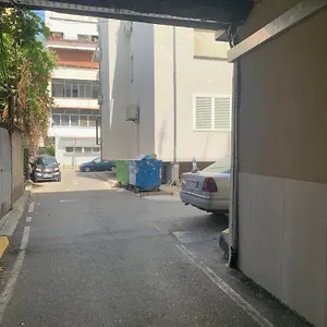 Nazari 1 Tirana