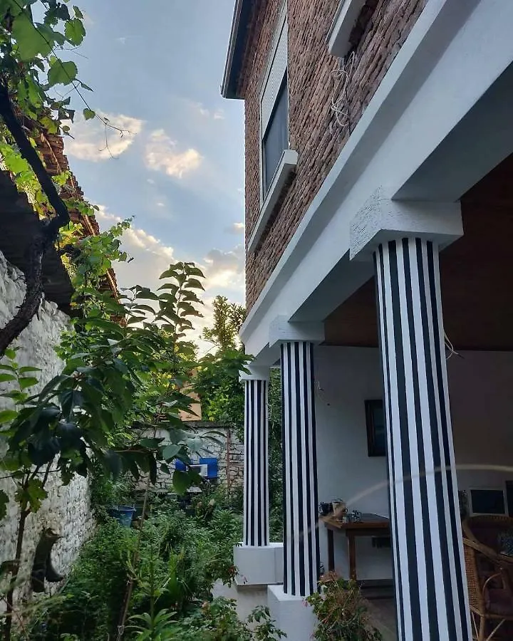 Private Apartment Elbasan Historic Center 0*,